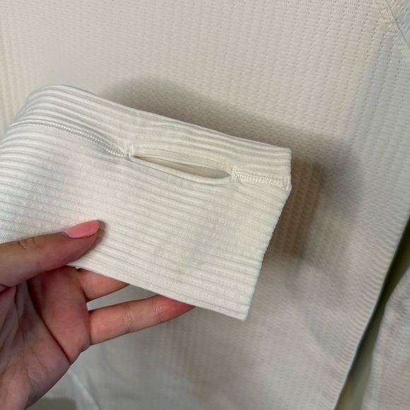 LULULEMON Rest Less Pullover Bubble Dot White 2/4 - Picture 5 of 11